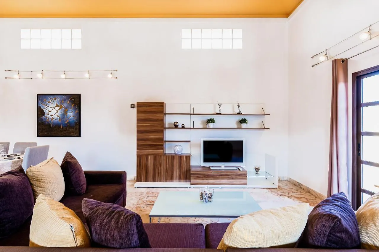 Villa Serenity Private Pool Corralejo By Holidays Home 0*,